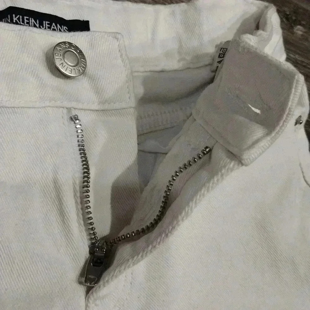 Calvin Klein slim fit Jeans Girls Size 10 - Picture 11 of 13